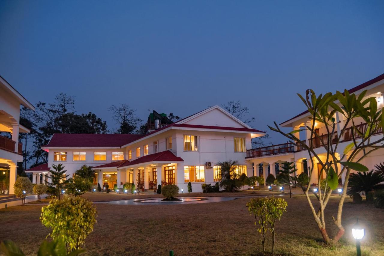 Hotel Earth Light Sauraha Chitwan Exterior photo